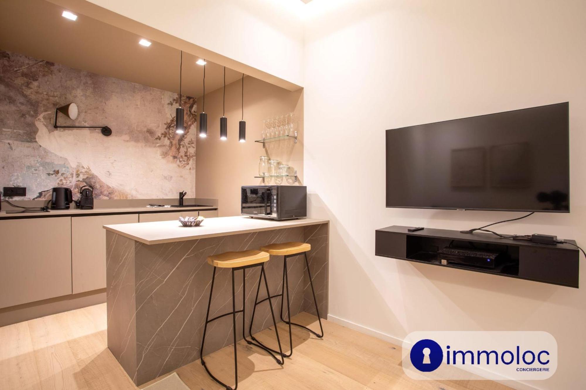 Air-Conditioned Apartment In Old Nice